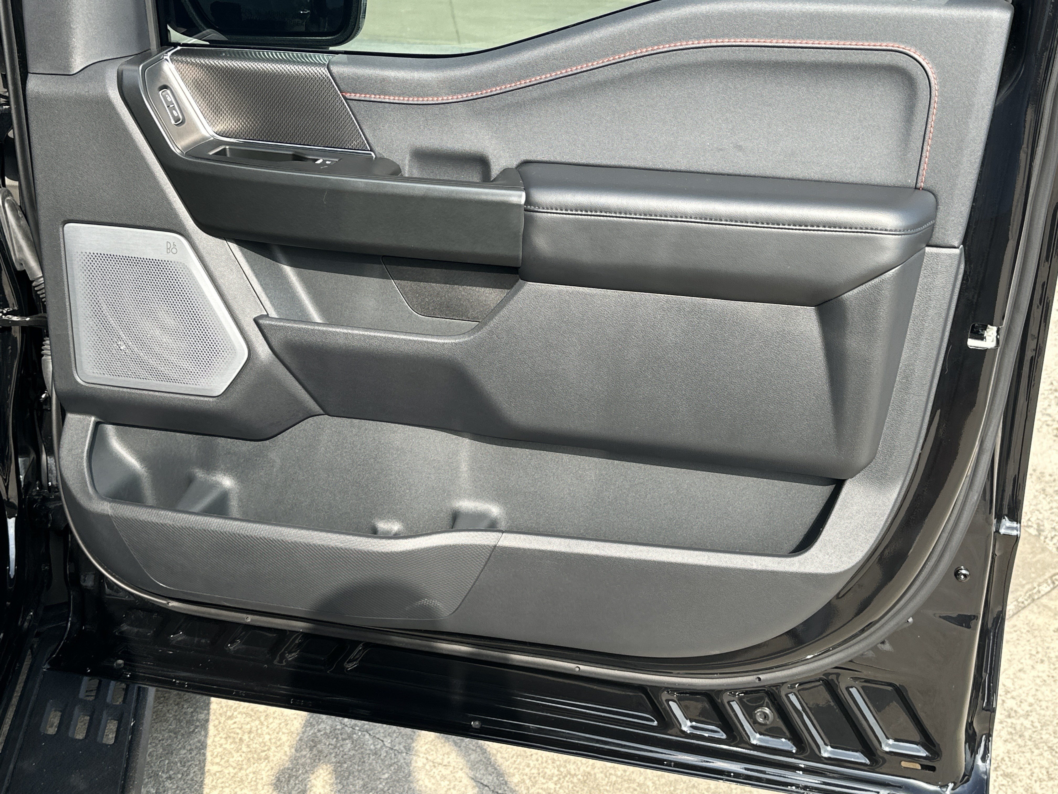 Used 2024 Ford F150 Raptor AWD/4WD image 15