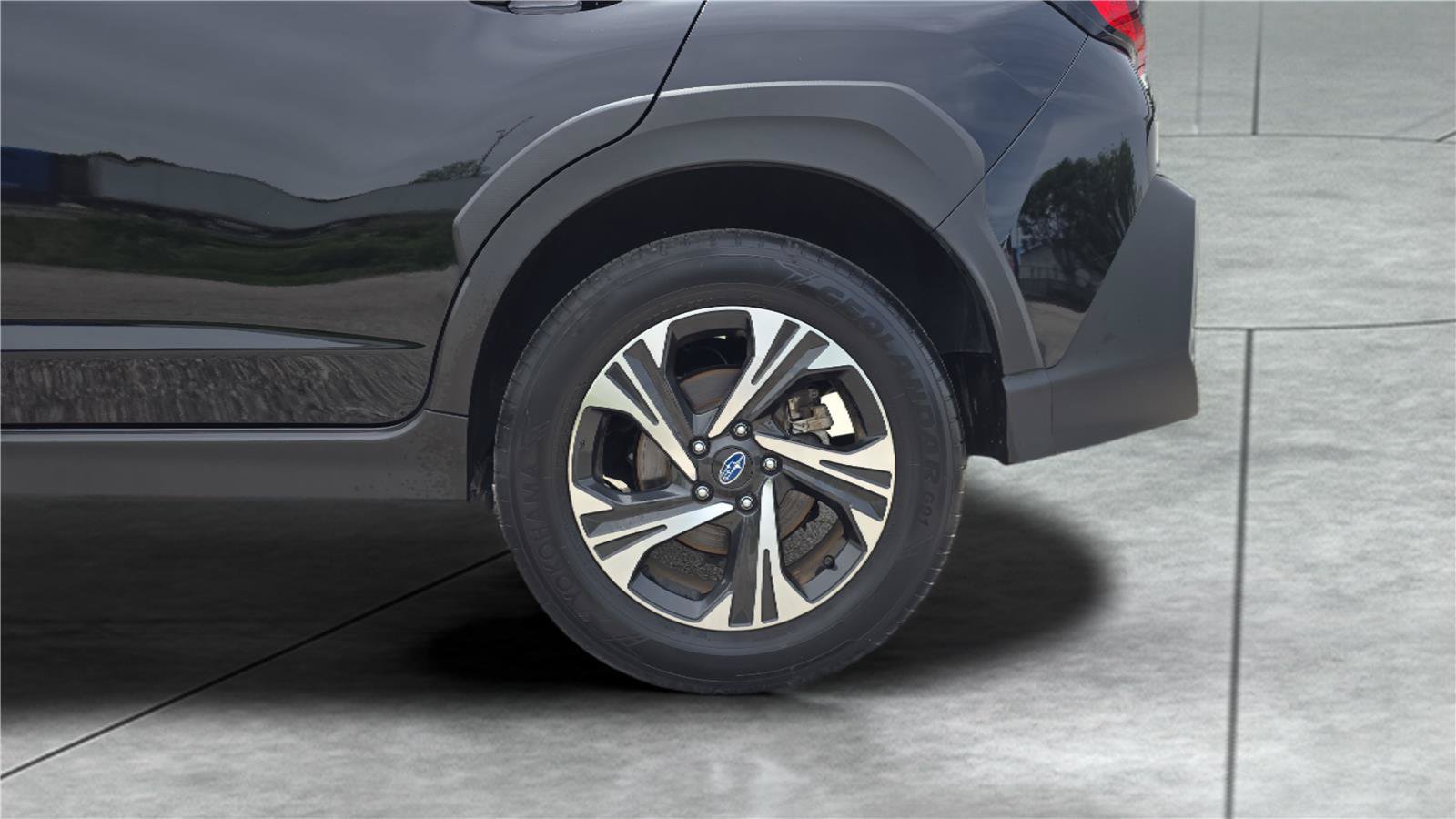 Used 2025 Subaru Crosstrek 2.5i Premium AWD/4WD image 31