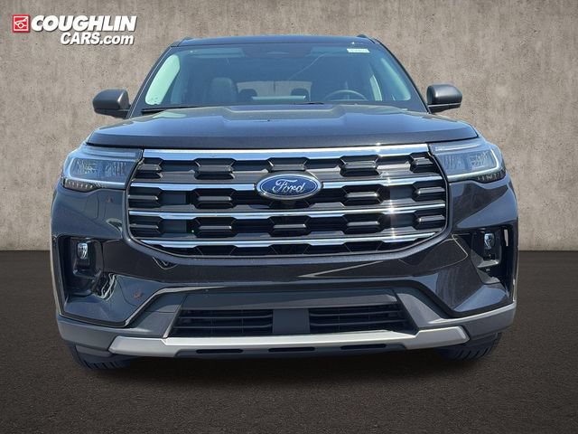 New 2026 Ford Explorer Active w/ Active Comfort Package AWD/4WD image 2