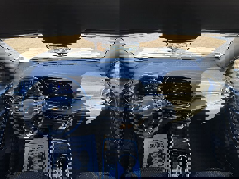 Used 2025 Chevrolet Equinox LT w/ Safety and Technology Package image 18