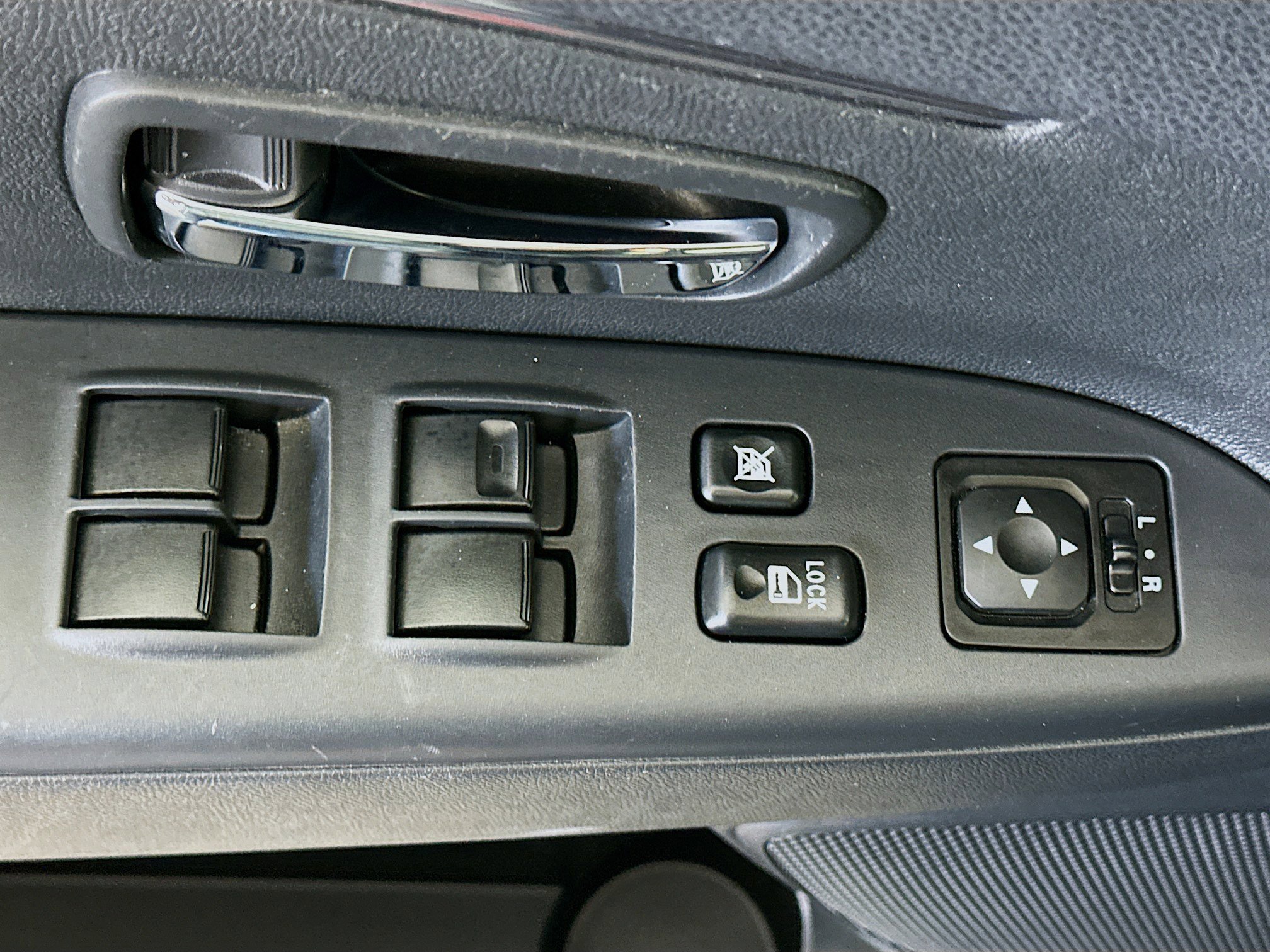 Used 2025 Mitsubishi Outlander Sport ES image 15