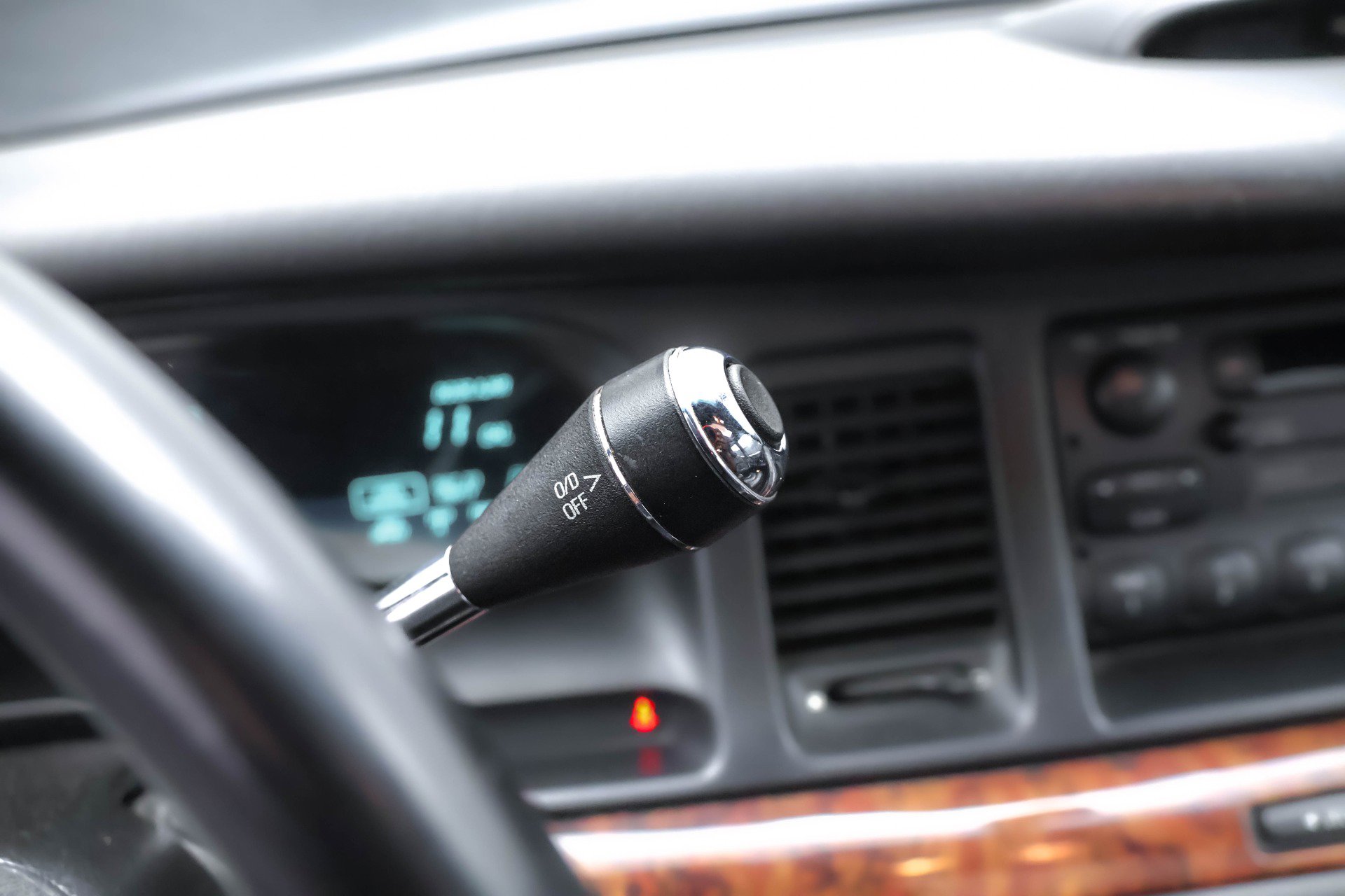 Used 1995 Lincoln Town Car Signature image 9