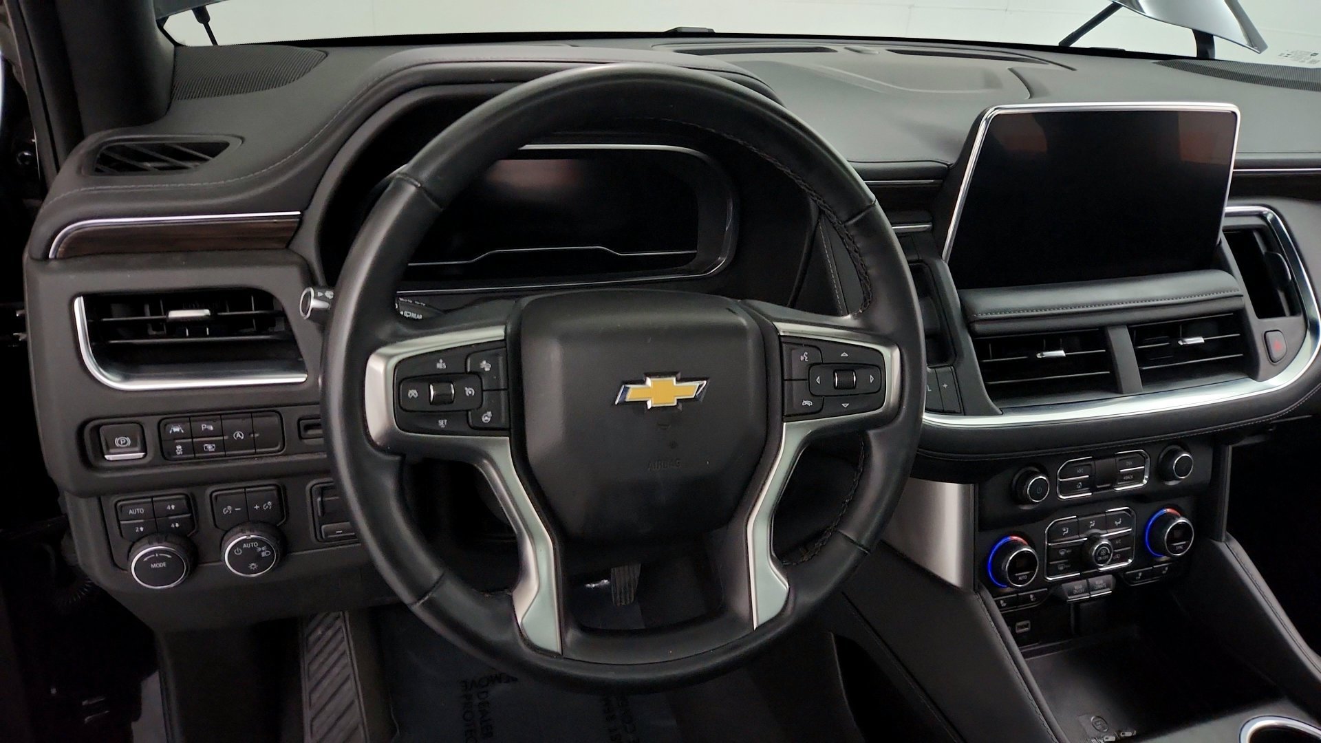 Used 2023 Chevrolet Tahoe LT w/ LT Signature Package AWD/4WD image 18
