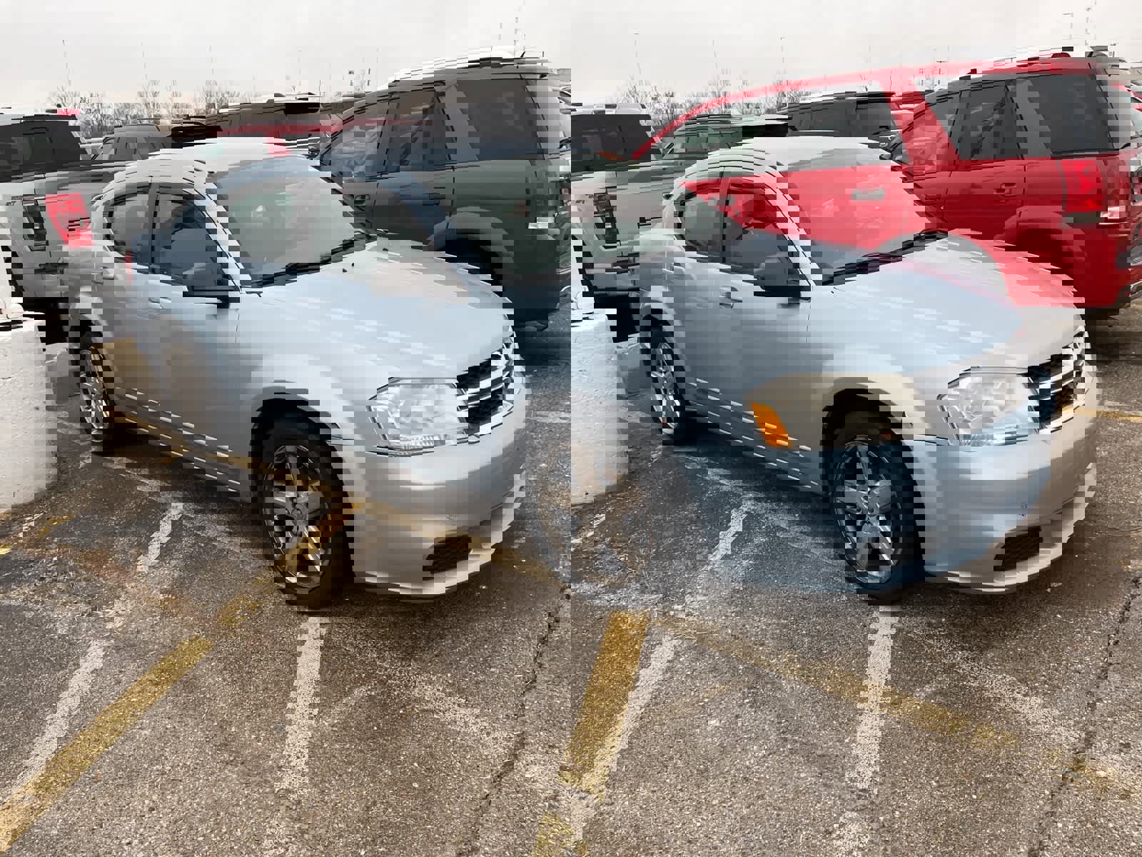 Used 2013 Dodge Avenger SE image 20