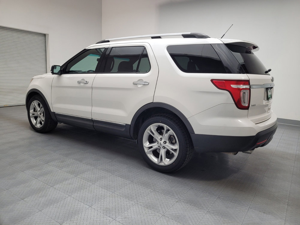 Used 2015 Ford Explorer XLT w/ Equipment Group 202A image 3