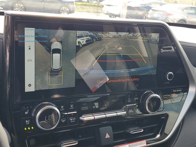 New 2026 Toyota Highlander Platinum image 17