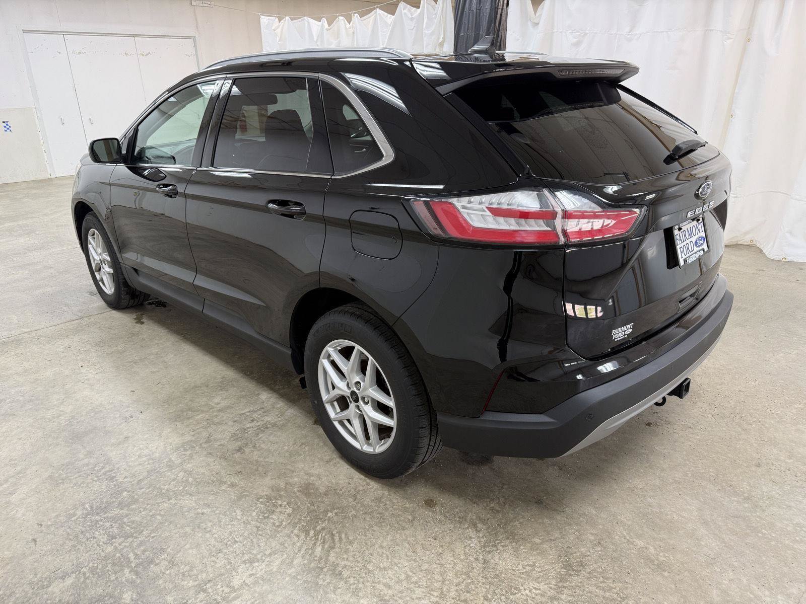 Used 2023 Ford Edge SEL w/ Convenience Package AWD/4WD image 5