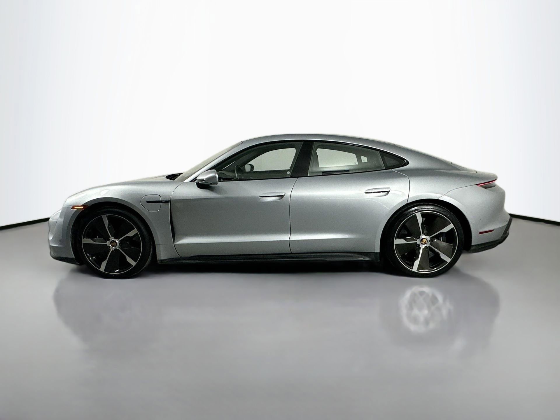 Certified 2020 Porsche Taycan Turbo S image 2