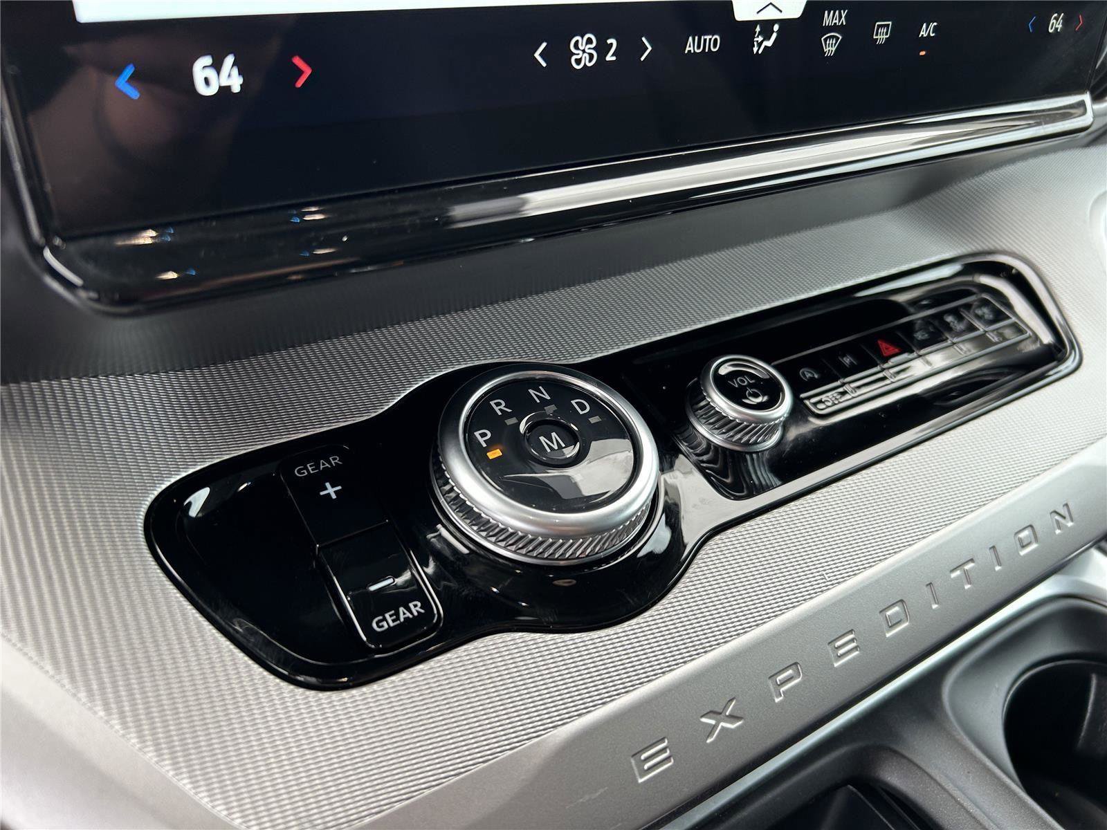 Certified 2025 Ford Expedition Active image 20
