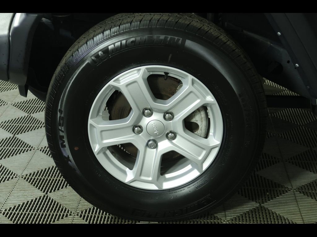 Used 2022 Jeep Wrangler Sport S image 8