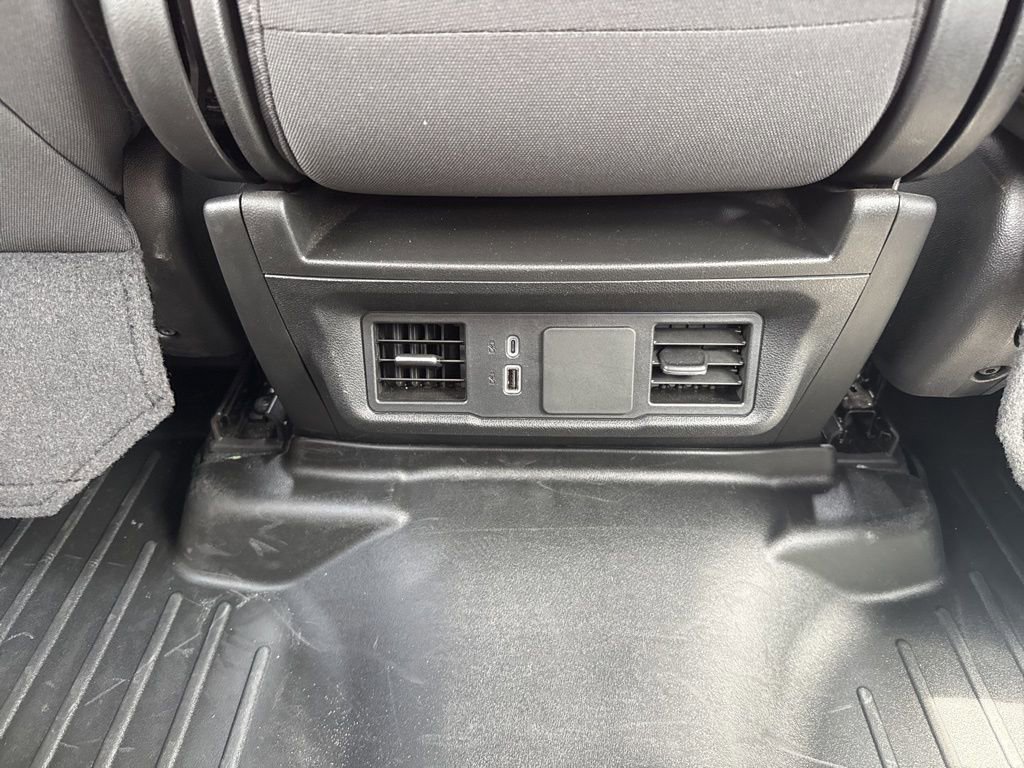 Used 2024 Chevrolet Silverado 2500 Custom w/ Custom Value Package AWD/4WD image 22