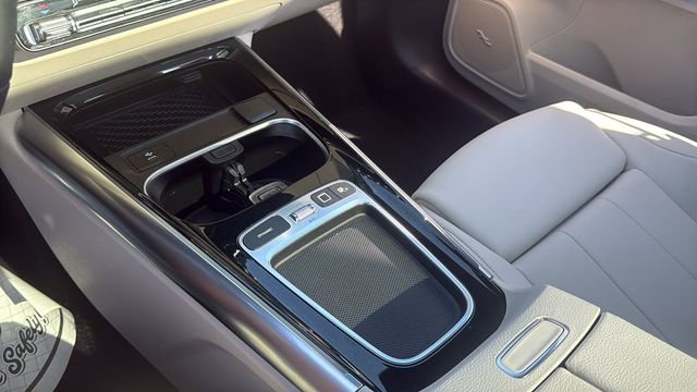 Certified 2025 Mercedes-Benz GLA 250 4MATIC image 36