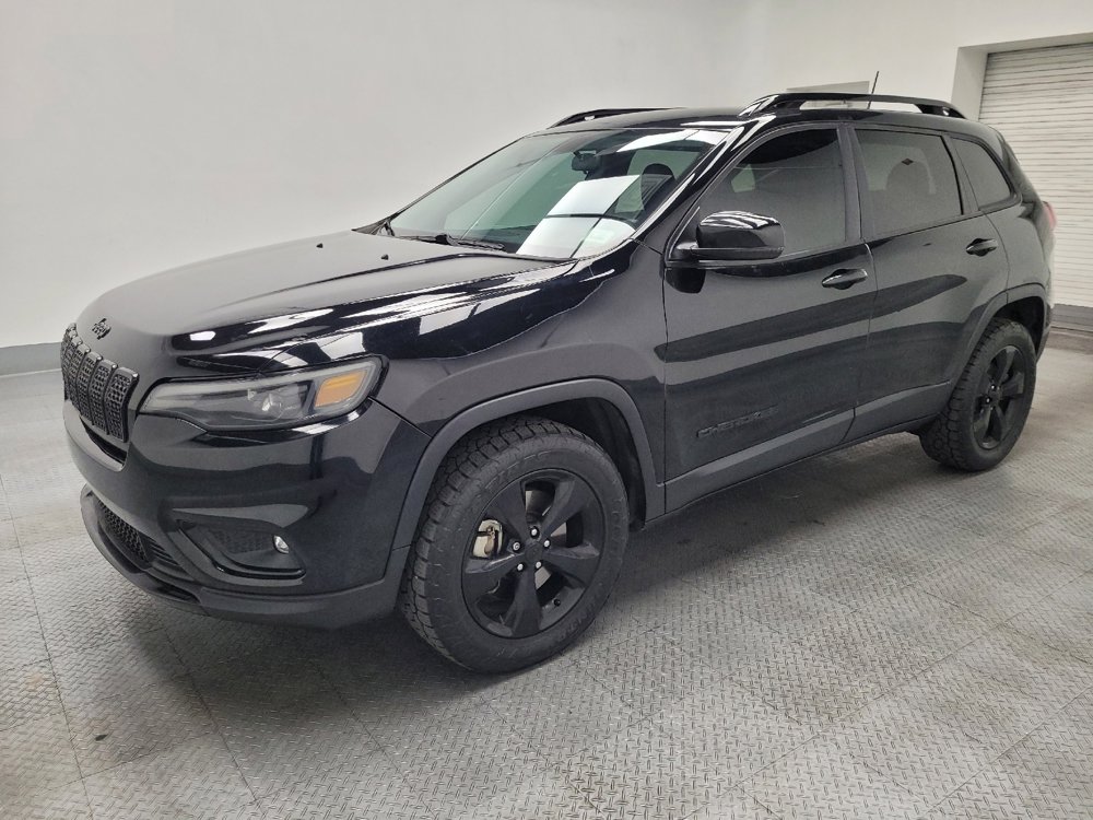 Used 2020 Jeep Cherokee Latitude Plus AWD/4WD image 2