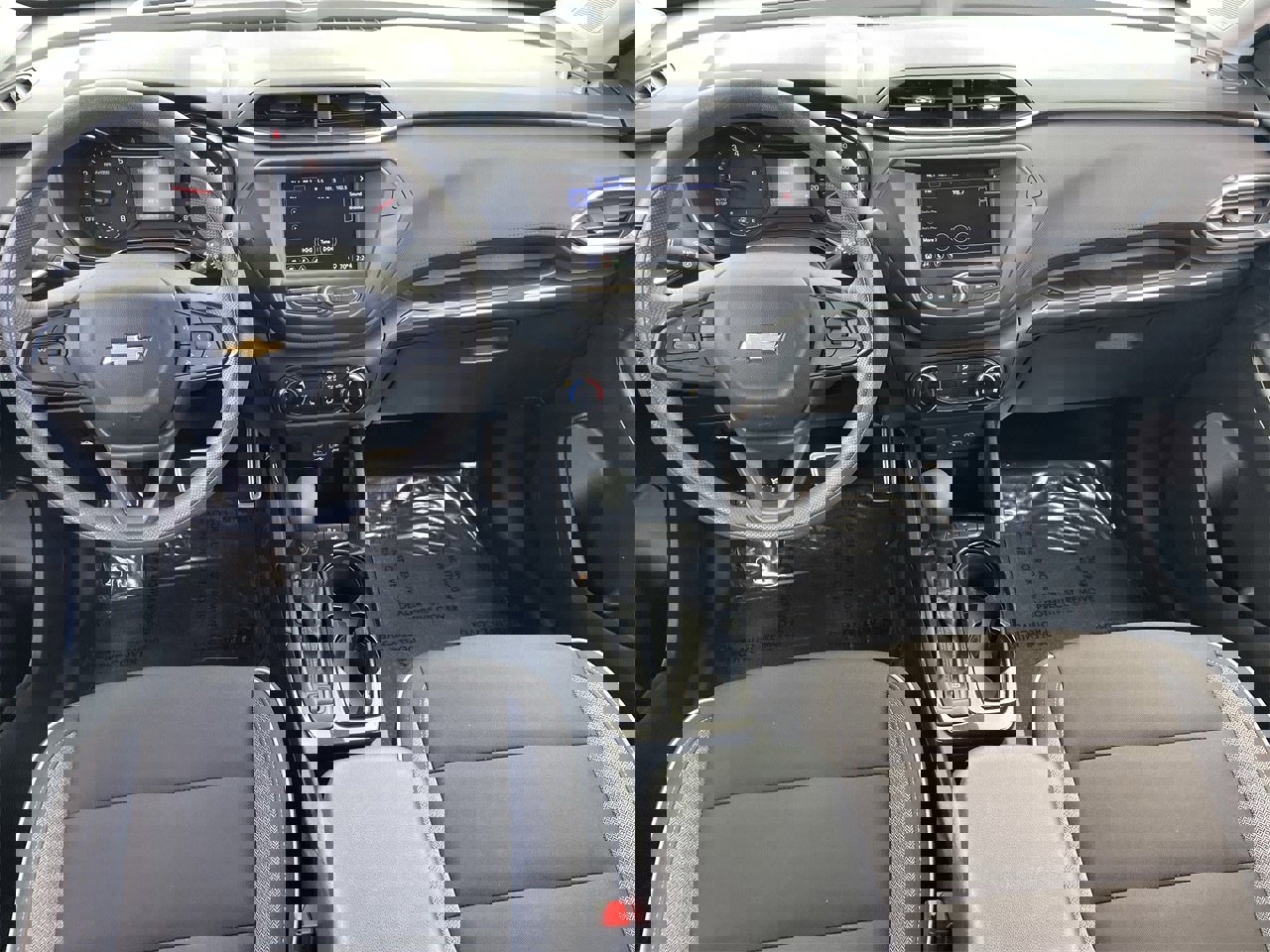 Used 2022 Chevrolet TrailBlazer LT w/ LPO, Blackout Package image 14