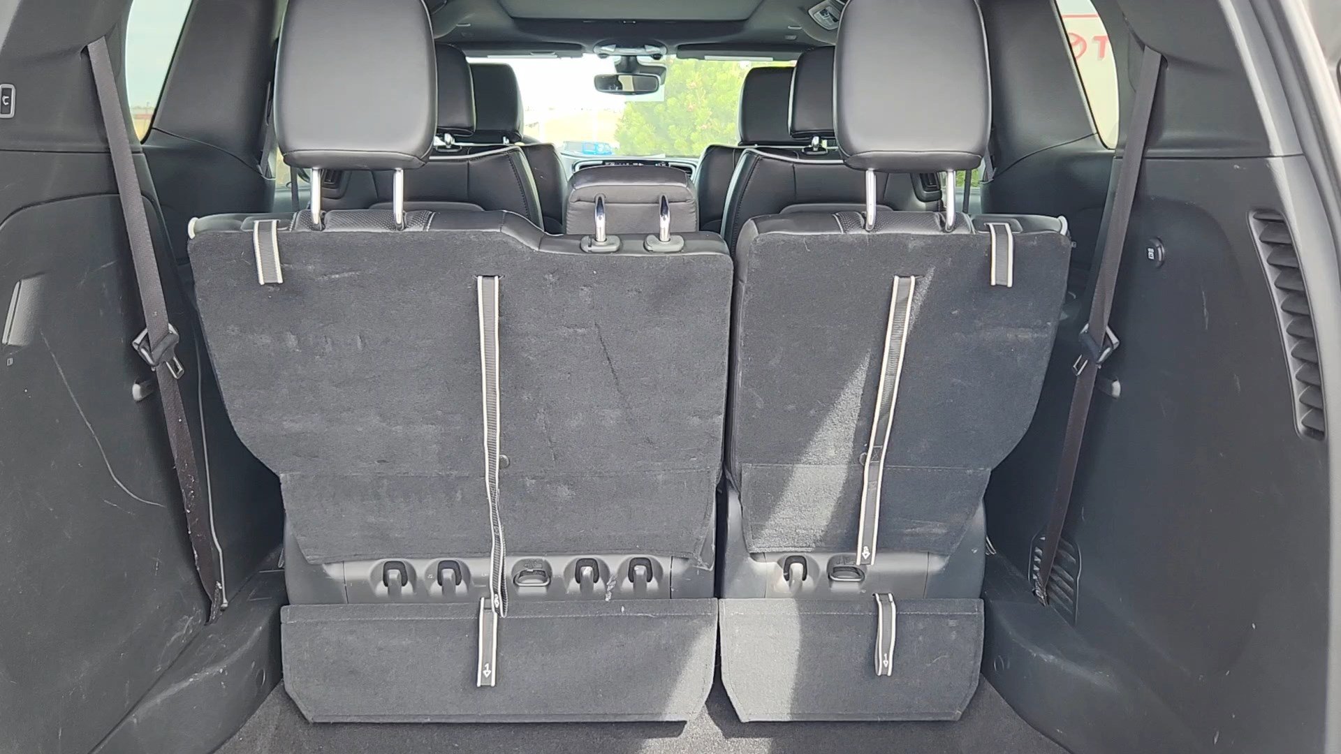 Used 2025 Chrysler Pacifica Limited image 21