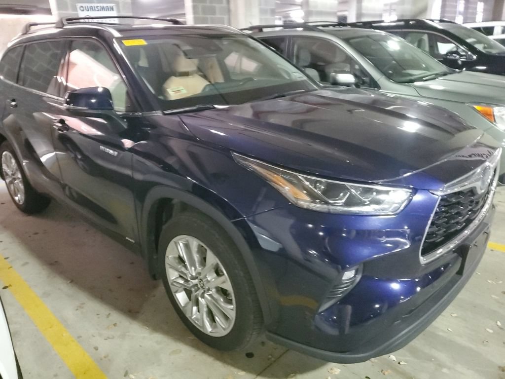 Used 2021 Toyota Highlander Limited AWD/4WD image 17
