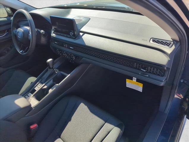 Certified 2025 Honda Accord SE image 4