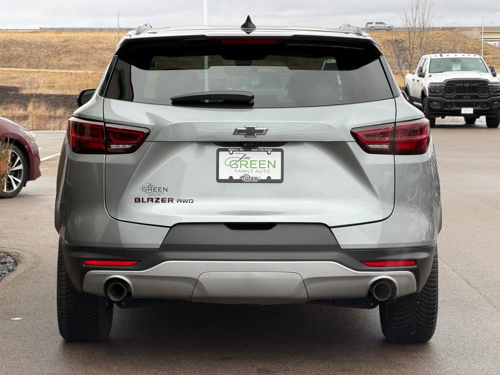 Used 2023 Chevrolet Blazer LT w/ Sound & Technology Package image 8