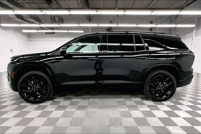Used 2025 Chevrolet Traverse RS w/ LPO, Floor Liner Package AWD/4WD image 14