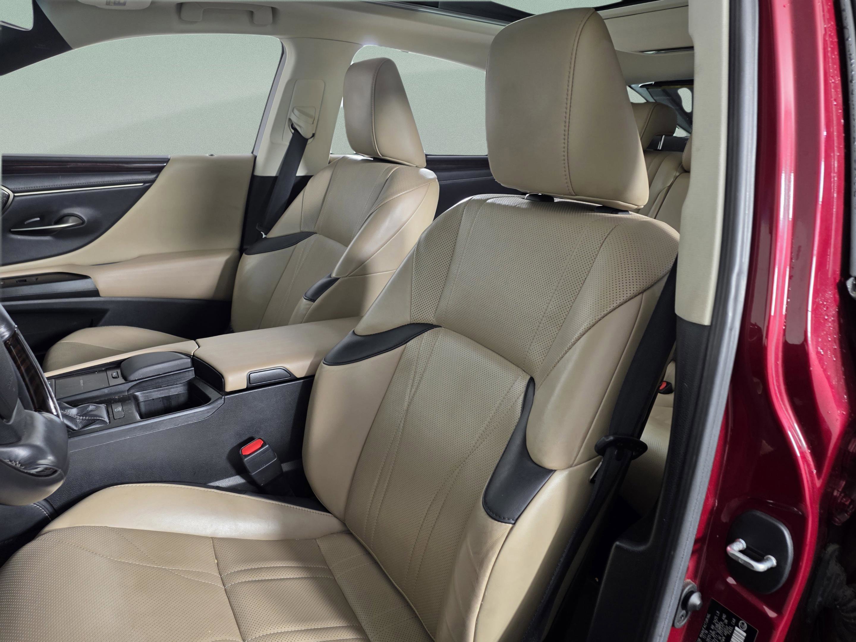 Used 2019 Lexus ES 350 image 11