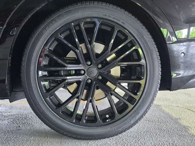 New 2026 Audi SQ8 Prestige AWD/4WD image 16