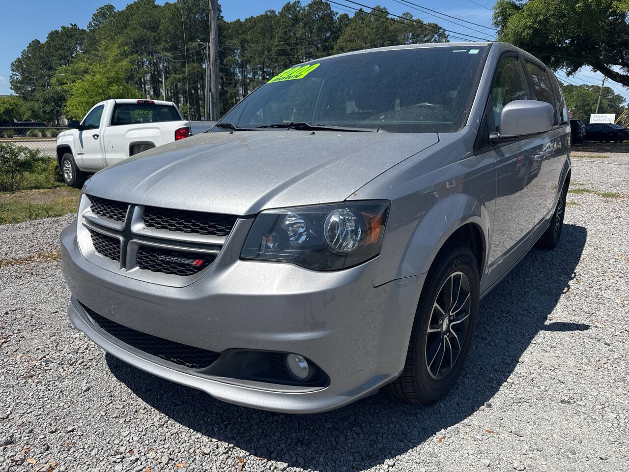 Used 2018 Dodge Grand Caravan GT FWD image 3