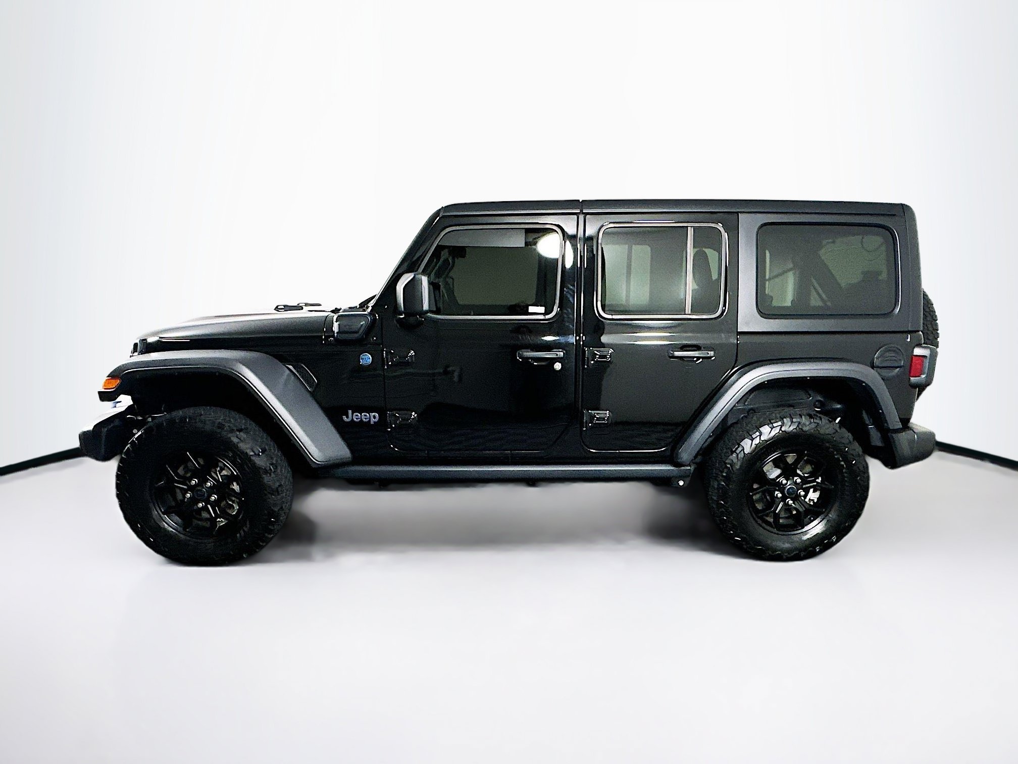 Used 2024 Jeep Wrangler Unlimited AWD/4WD image 4