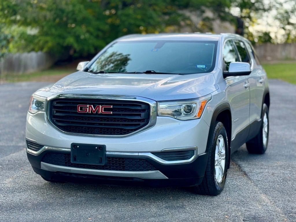 Used 2018 GMC Acadia SLE w/ LPO, Floor Liner Package FWD image 1