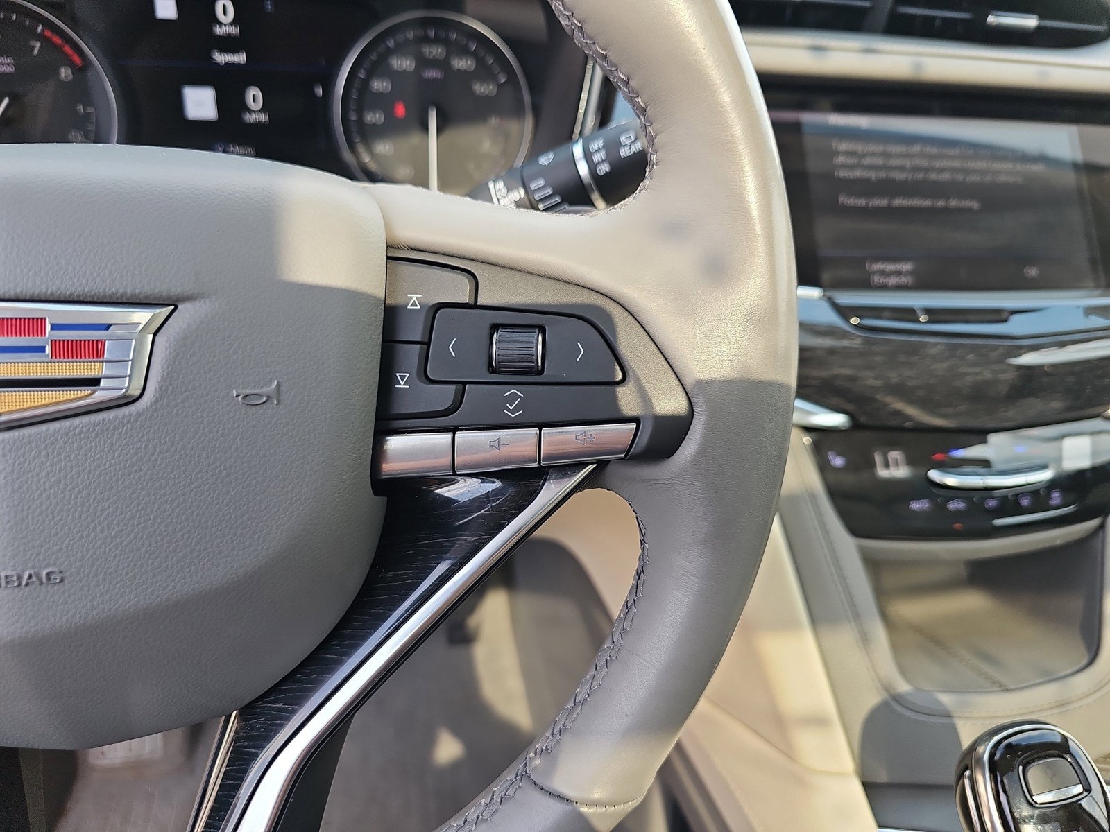 Used 2021 Cadillac XT6 Premium Luxury FWD image 20