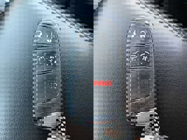 Used 2020 Dodge Durango GT image 31