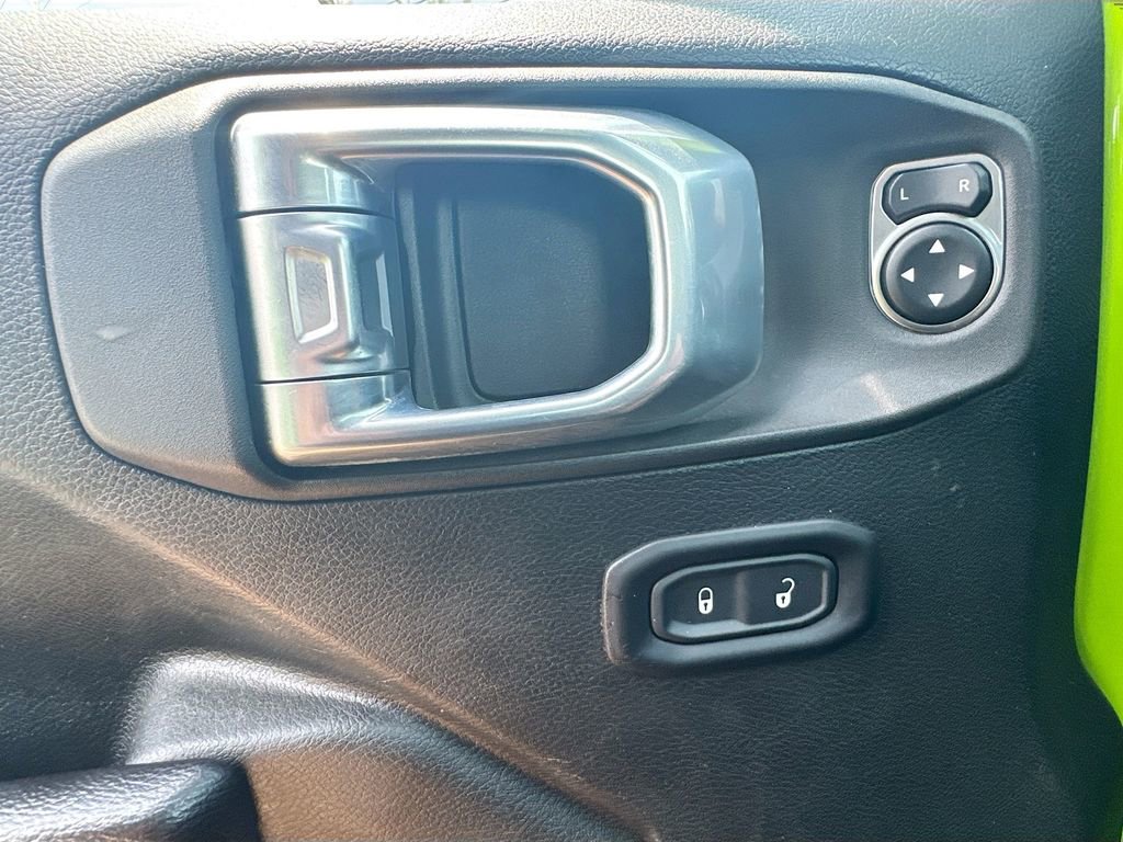 Used 2021 Jeep Gladiator Sport AWD/4WD image 19
