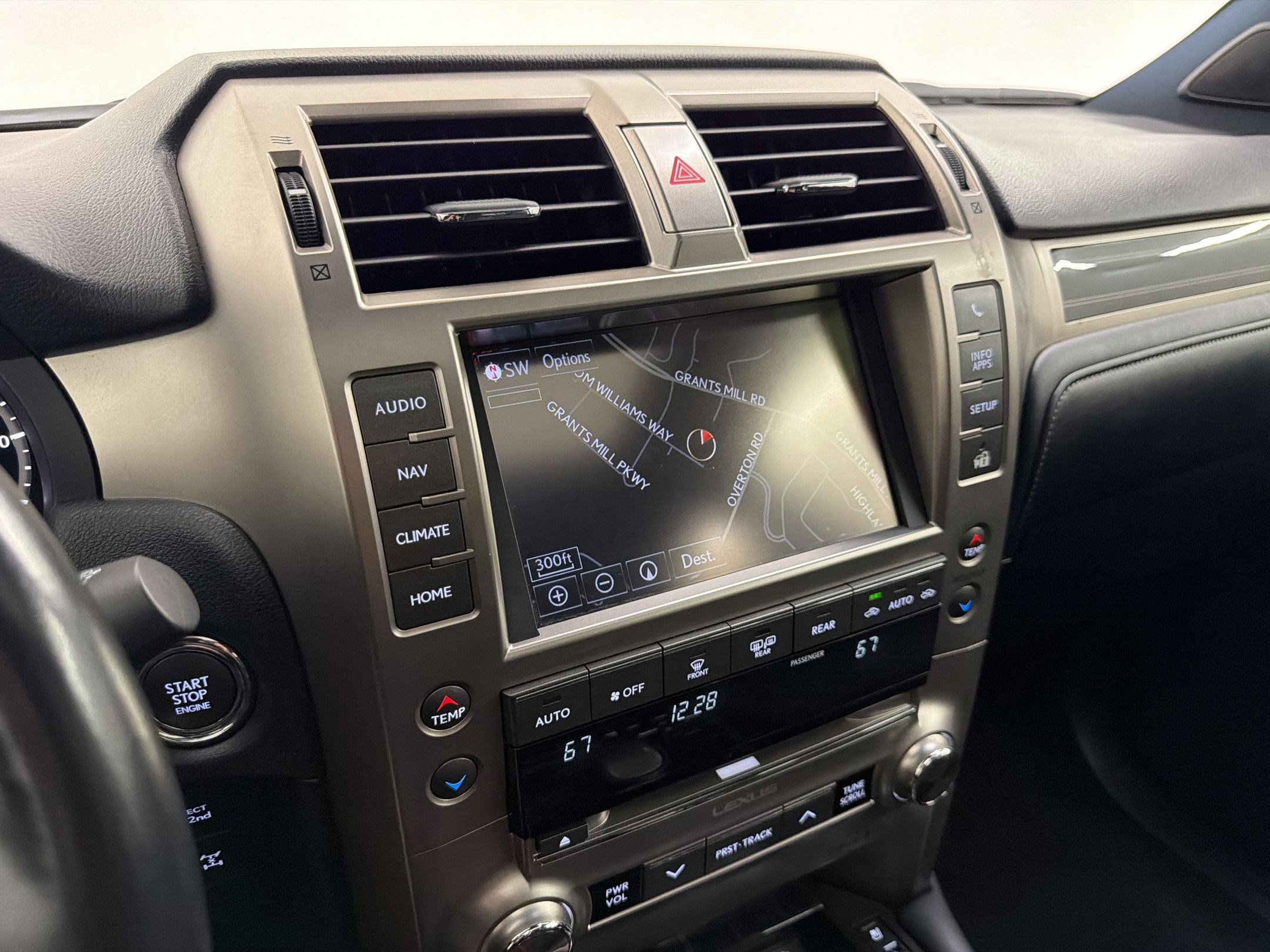 Used 2021 Lexus GX 460 Premium w/ Premium Package AWD/4WD image 26