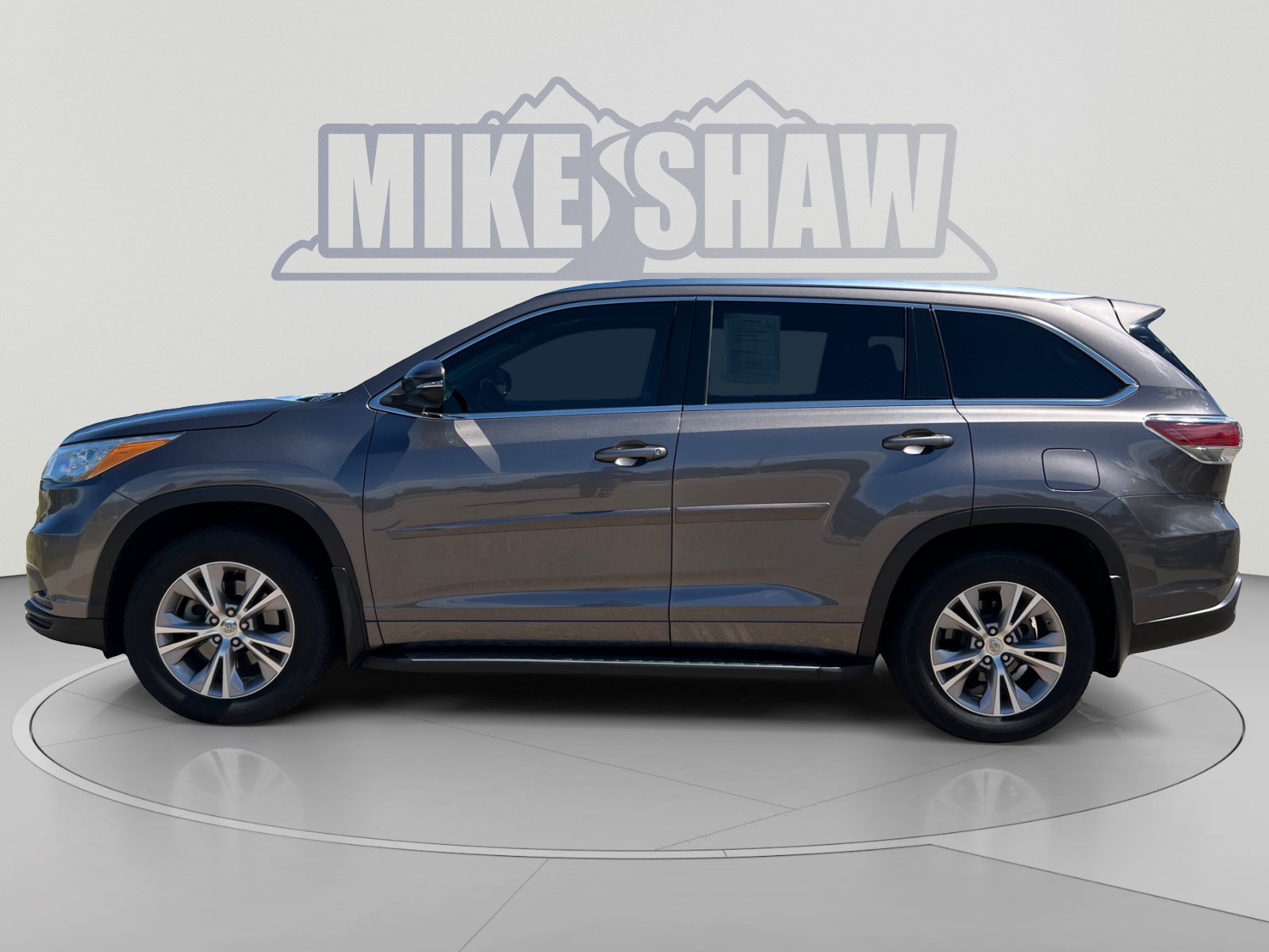 Used 2015 Toyota Highlander XLE AWD/4WD image 2