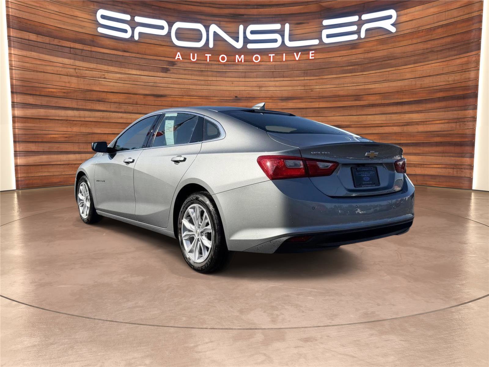 Used 2024 Chevrolet Malibu LT image 3