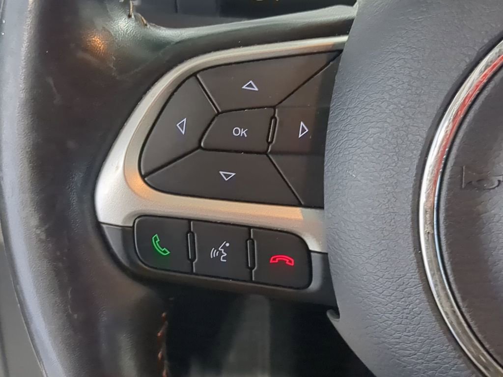 Used 2020 Jeep Compass Limited image 27