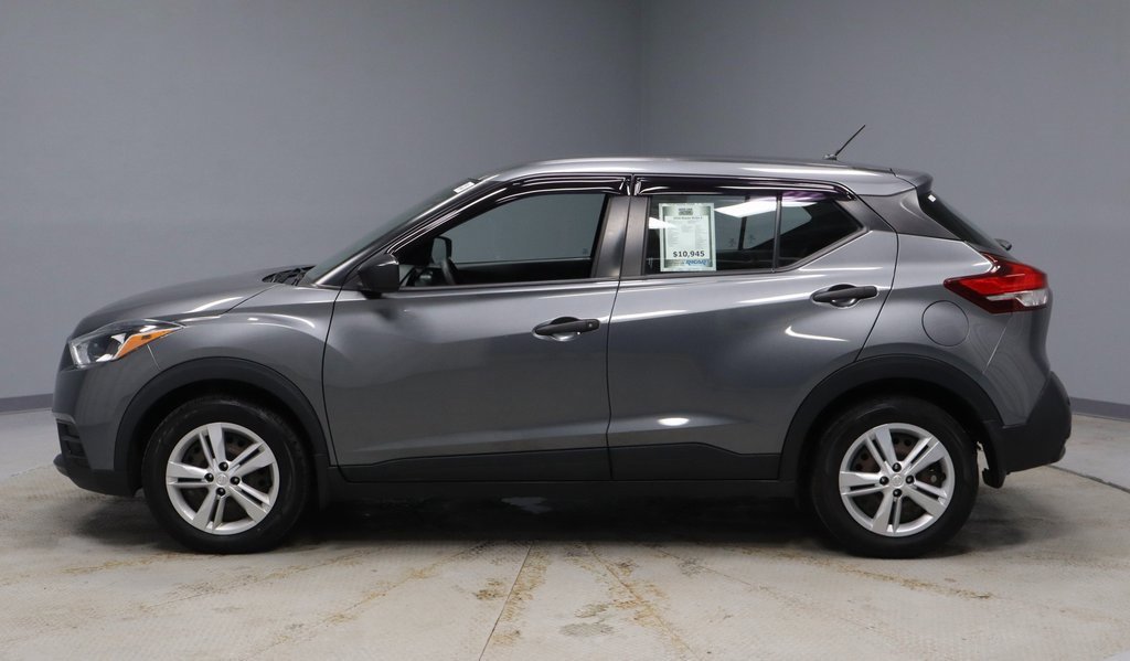 Used 2020 Nissan Kicks S image 9