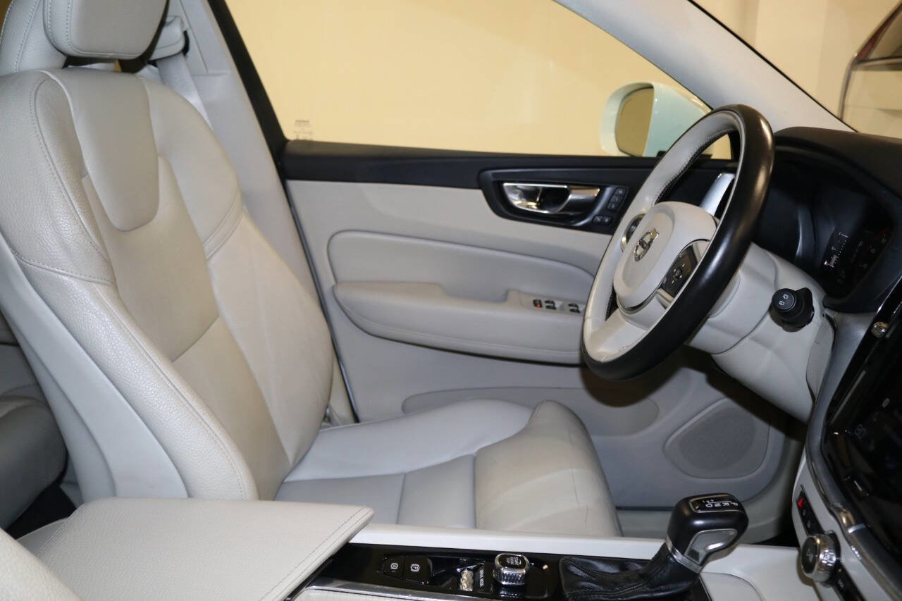 Used 2019 Volvo XC60 T5 Momentum w/ Premium Package AWD/4WD image 76