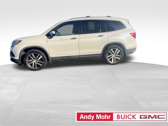 Used 2017 Honda Pilot Touring image 7