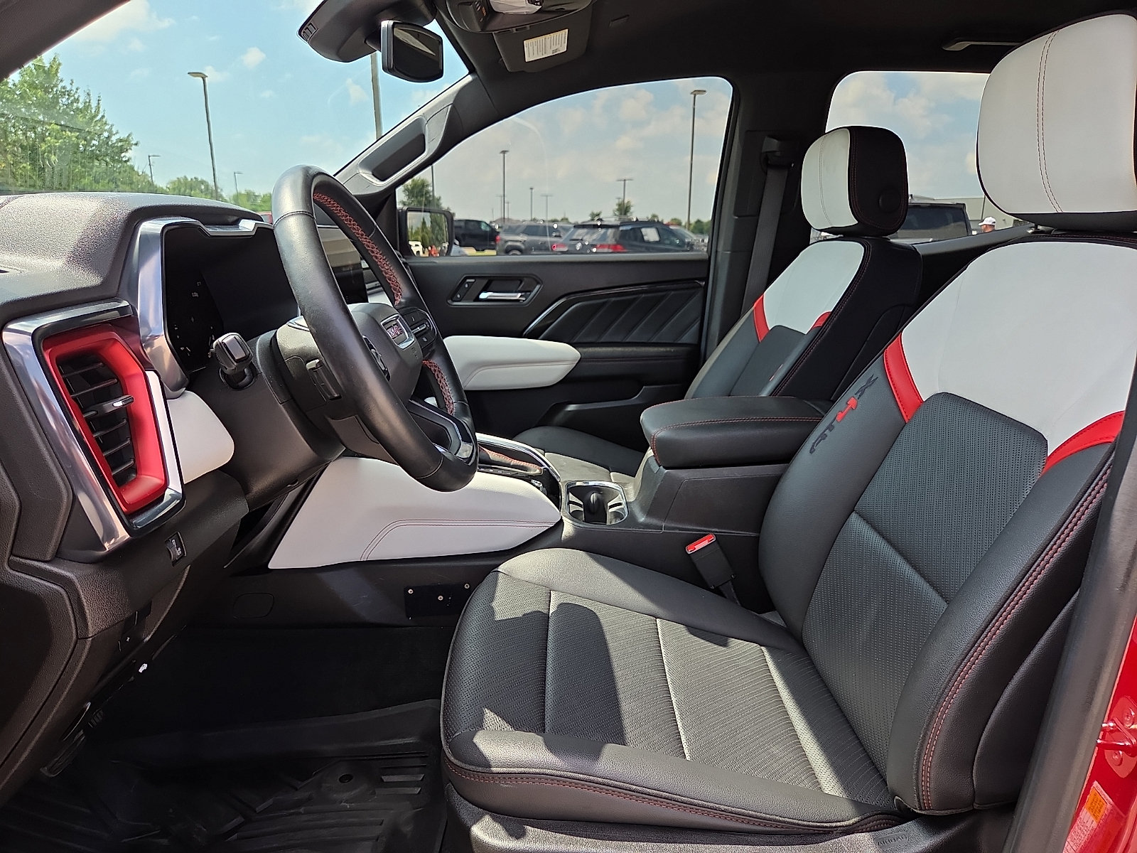 Used 2023 GMC Canyon AT4X w/ Edition 1 AWD/4WD image 15