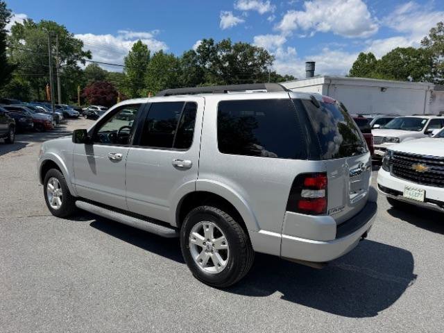 Used 2010 Ford Explorer XLT RWD image 3