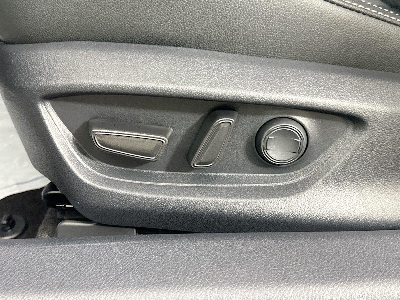 New 2026 Toyota Camry SE w/ Convenience Package FWD image 35