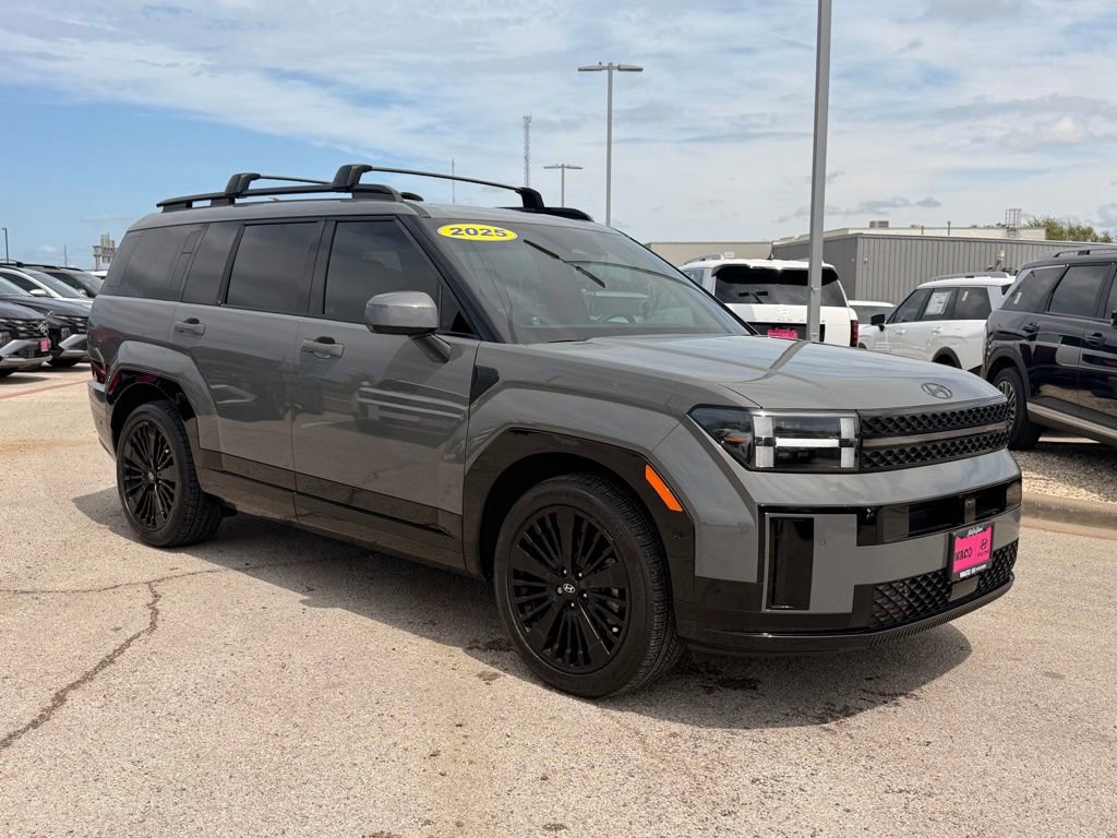 Used 2025 Hyundai Santa Fe Calligraphy image 2