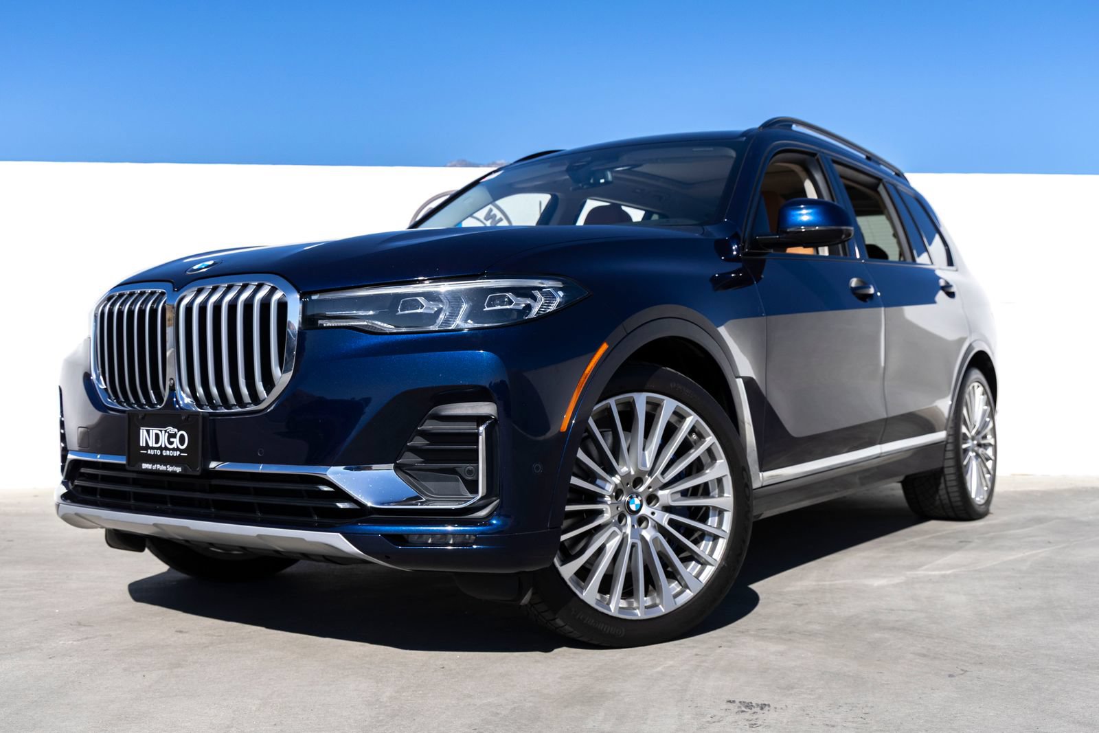 Used 2022 BMW X7 xDrive40i w/ Premium Package AWD/4WD image 8