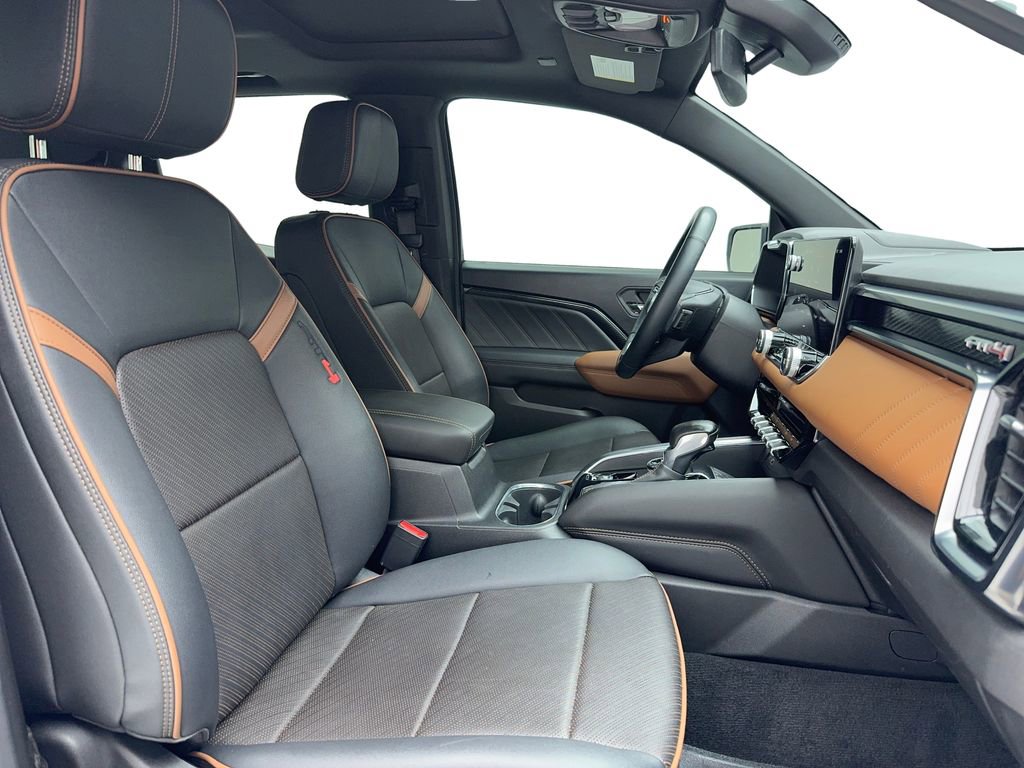 Used 2024 GMC Canyon AT4 w/ AT4 Premium Package image 44