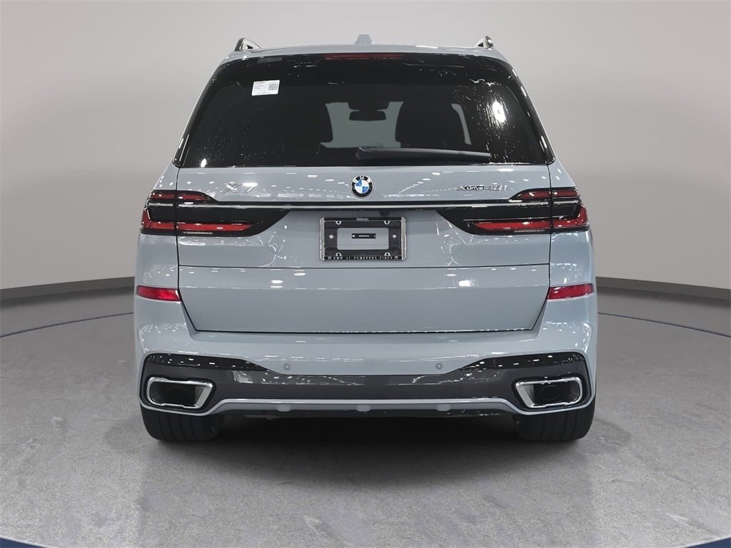 Used 2026 BMW X7 xDrive40i w/ M Sport Package image 7