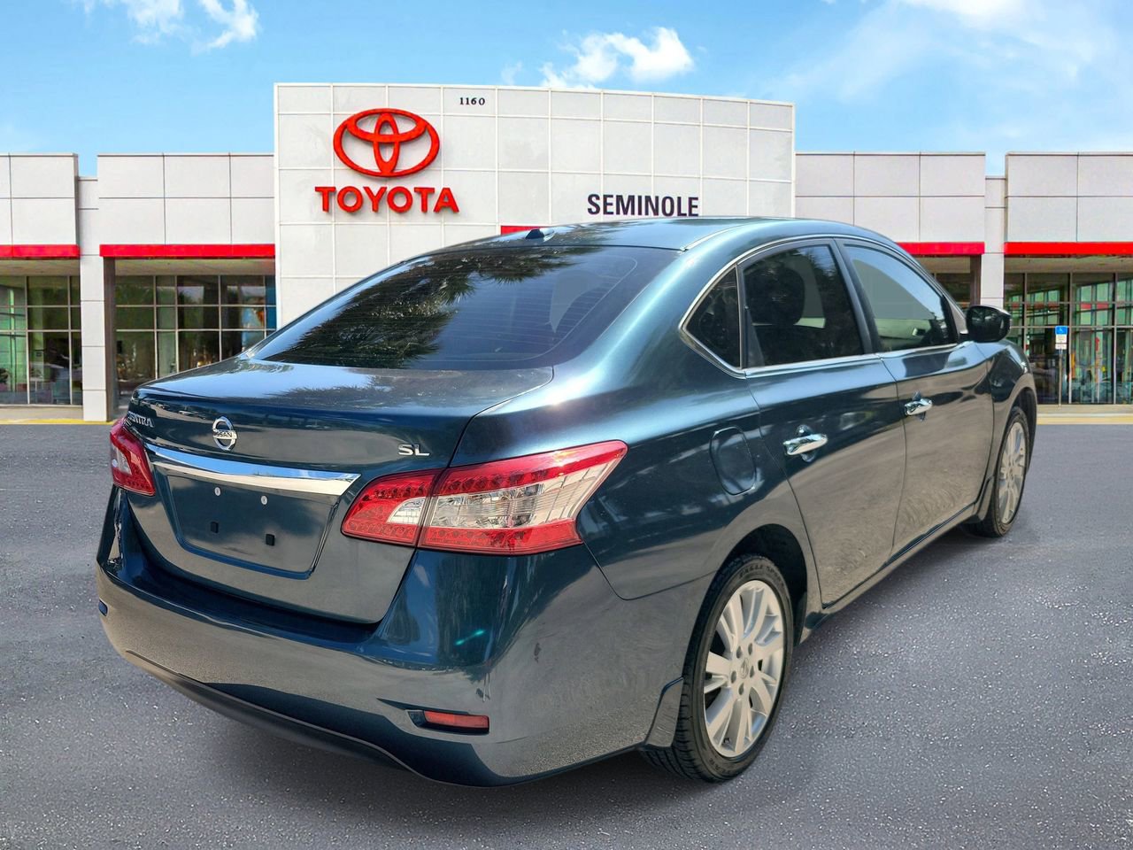 Used 2015 Nissan Sentra SL w/ Navigation Package FWD image 3