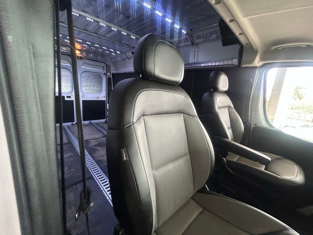 Used 2023 RAM ProMaster 2500 image 33