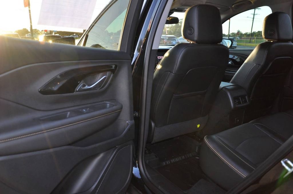 Used 2022 GMC Terrain AT4 w/ Tech Package image 12