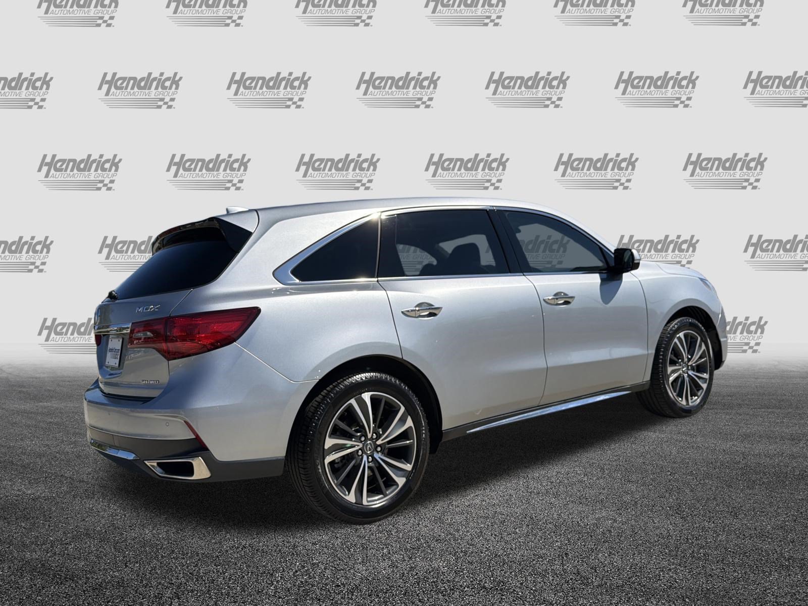 Used 2020 Acura MDX w/ Technology Package AWD/4WD image 10
