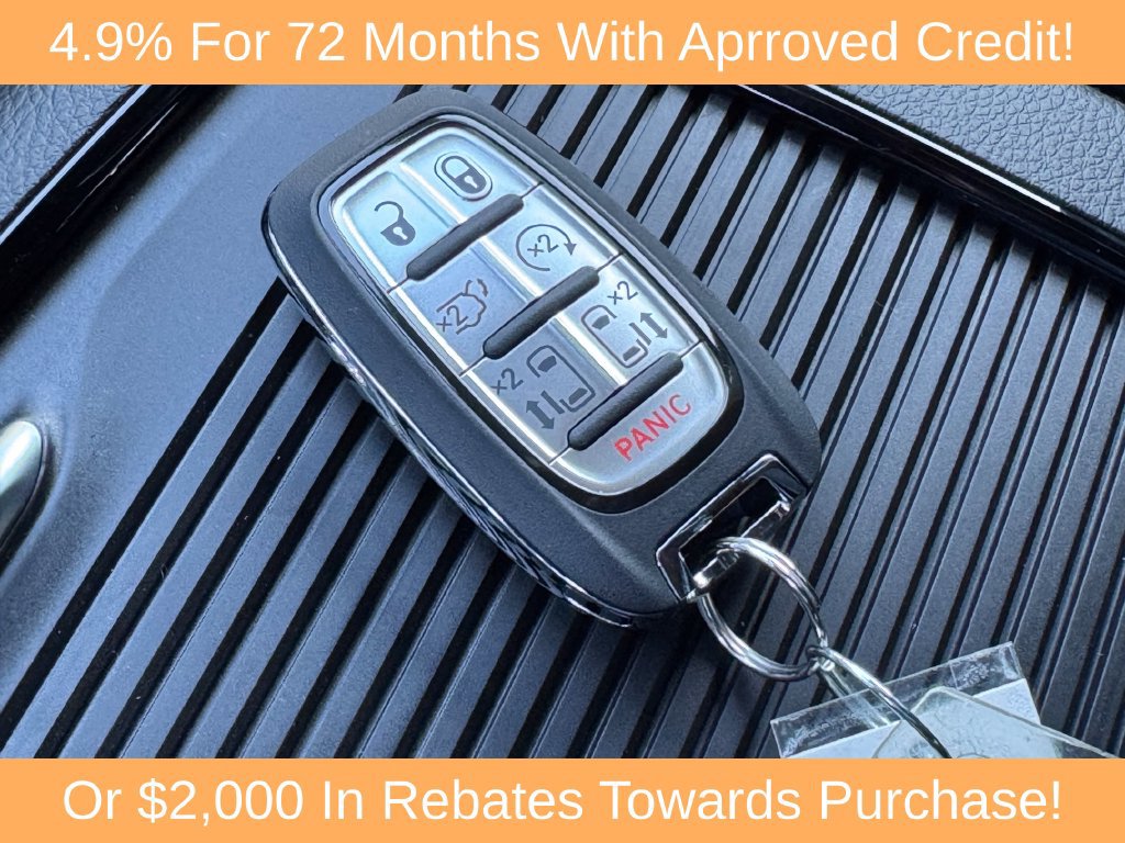 New 2027 Chrysler Pacifica Limited FWD image 33